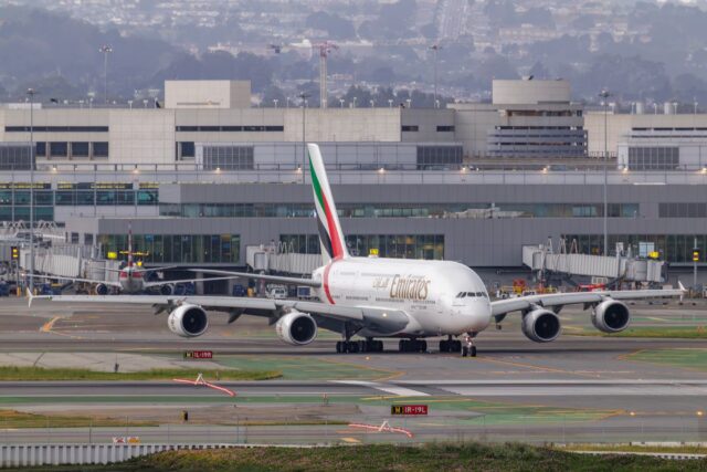 Emirates Airbus A380-800 departing SFO for DXB.
Date: 2026-03-31
Registration: A6-EUW
@emirates @flysfo @airbus #A380 #PlaneSpotting #AviationPhotography #Aviation #Travel #SFO #Airbus