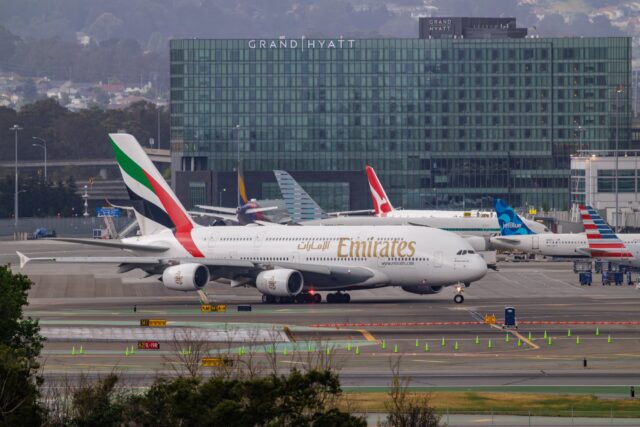 Emirates Airbus A380-800 departing SFO for DXB.
Date: 2026-03-31
Registration: A6-EUW
@emirates @flysfo @airbus @grandhyattatsfo  #A380 #PlaneSpotting #AviationPhotography #Aviation #Travel #SFO #Airbus