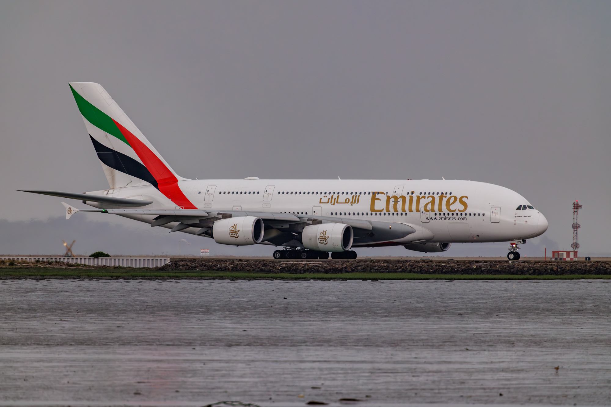 Emirates Airbus A380-800 departing SFO for DXB.
Date: 2026-03-31
Registration: A6-EUW

@emirates @flysfo @airbus #A380 #PlaneSpotting #AviationPhotography #Aviation #Travel #SFO #Airbus