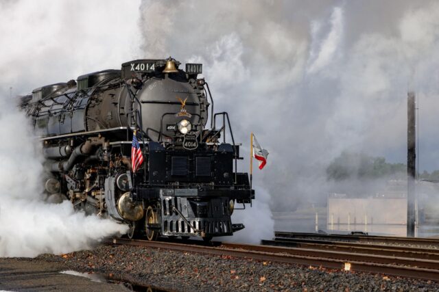 Full steam ahead! Big Boy 4014 leaving Roseville, CA on its Coast to Coast Tour.

#America250 #Railroad #UnionPacific #BigBoy #UP4014 #Photography #railfanning @cityofroseville  #travel #Train #SteamTrain #SteamLocomotive @uprr