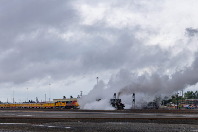 Big Boy 4014 leaving Roseville, CA on its Coast to Coast Tour.

#America250 #Railroad #UnionPacific #BigBoy #UP4014 #Photography #railfanning @cityofroseville #travel #Train #SteamTrain #SteamLocomotive @uprr